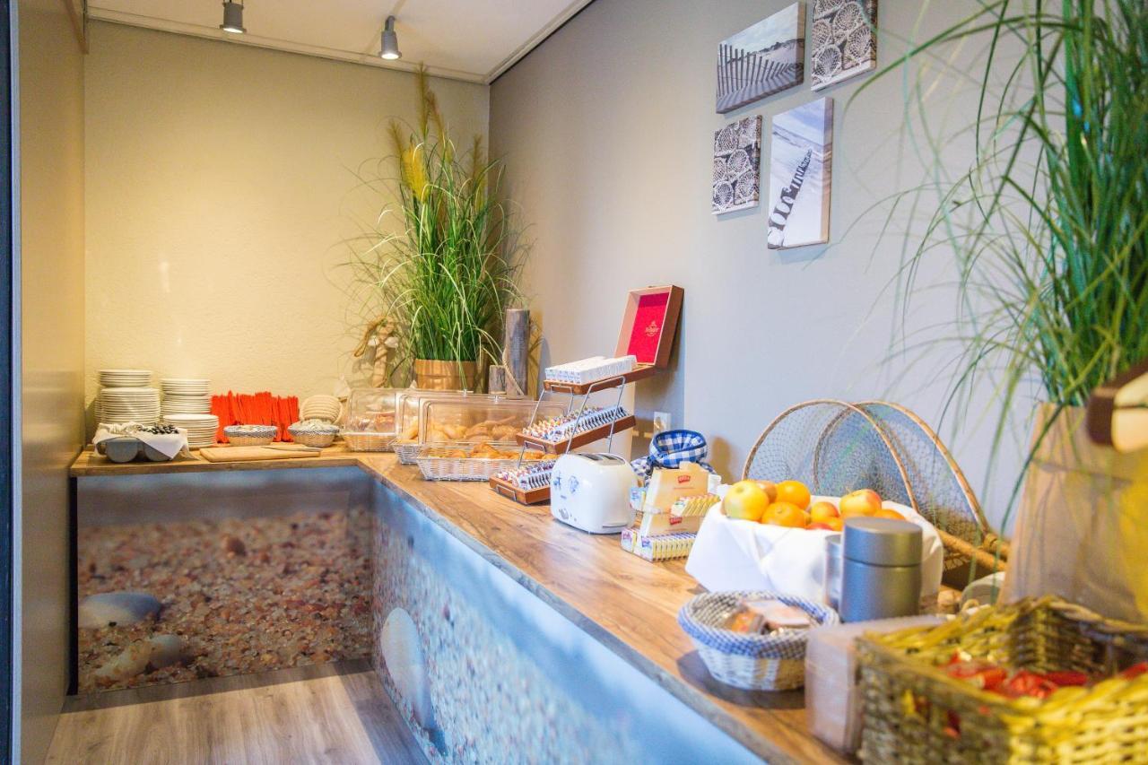 Bed & Breakfast Van Marion Oostvoorne Exterior photo